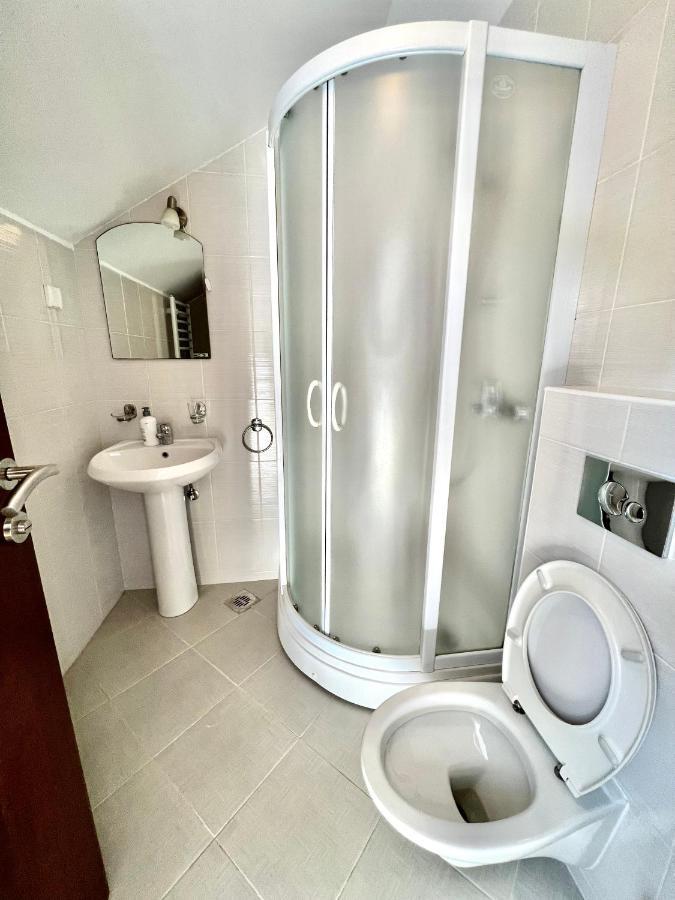 Apartments Family Tivat Ngoại thất bức ảnh
