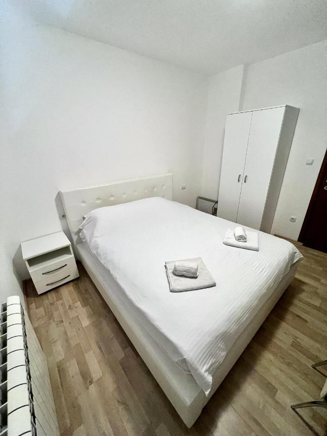 Apartments Family Tivat Ngoại thất bức ảnh